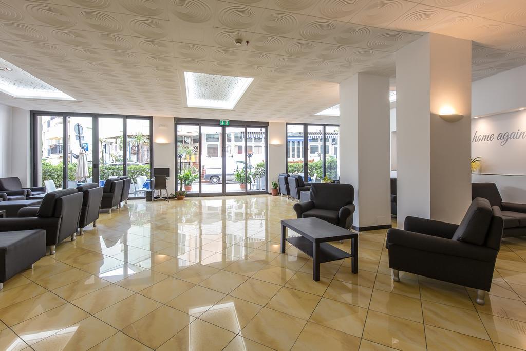 Hotel Madison Gabicce Mare Buitenkant foto
