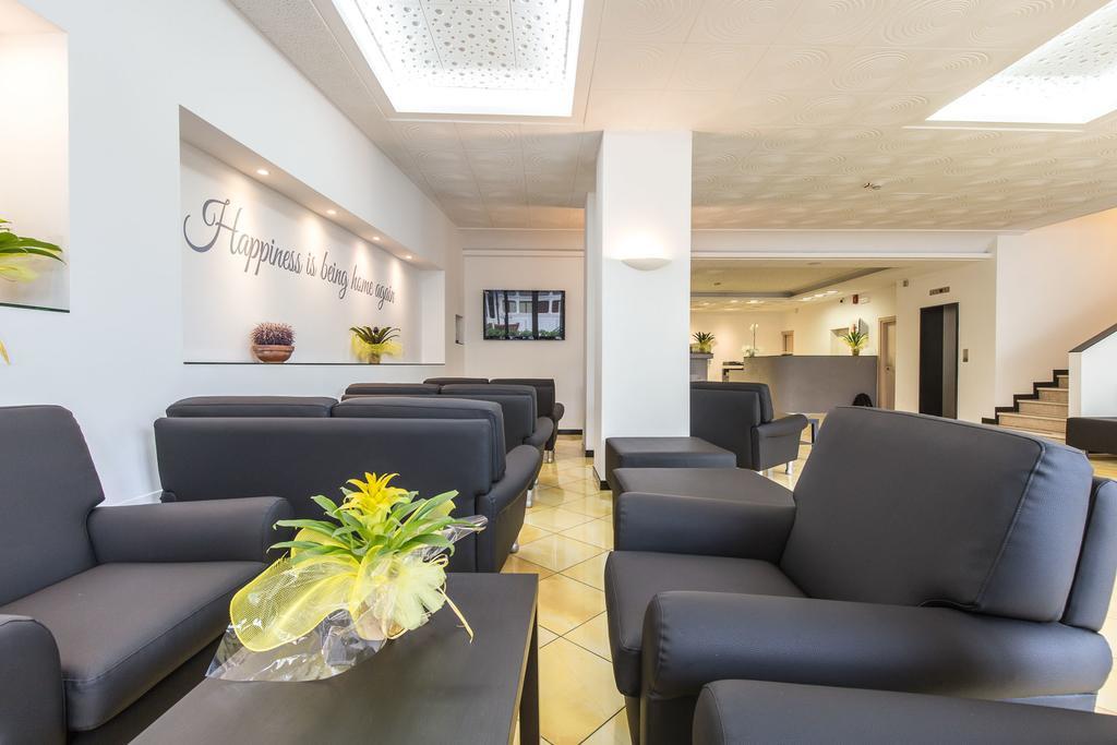 Hotel Madison Gabicce Mare Buitenkant foto