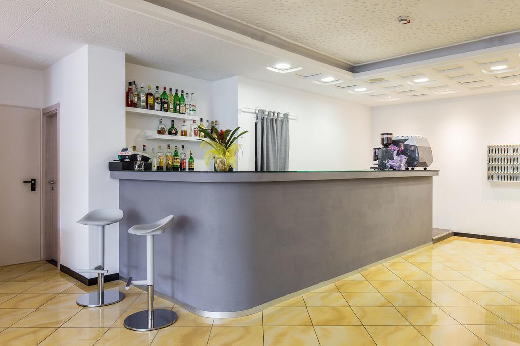 Hotel Madison Gabicce Mare Buitenkant foto