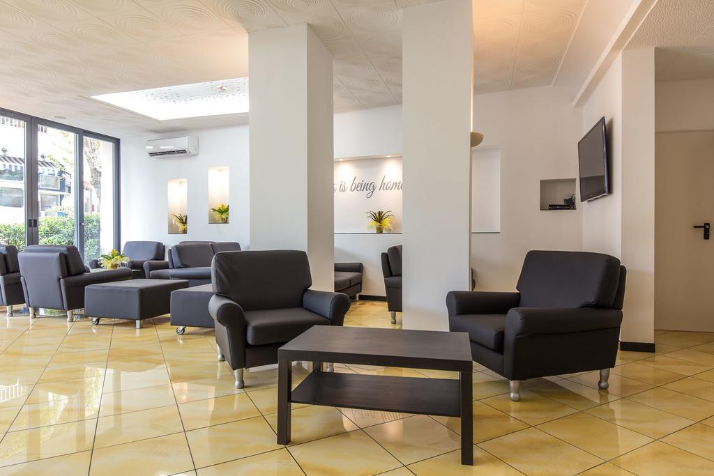 Hotel Madison Gabicce Mare Buitenkant foto